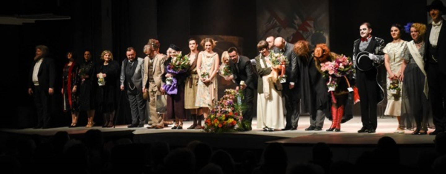 BROJNI POZNATI NA PREMIJERI FARAONA IZ ILICE