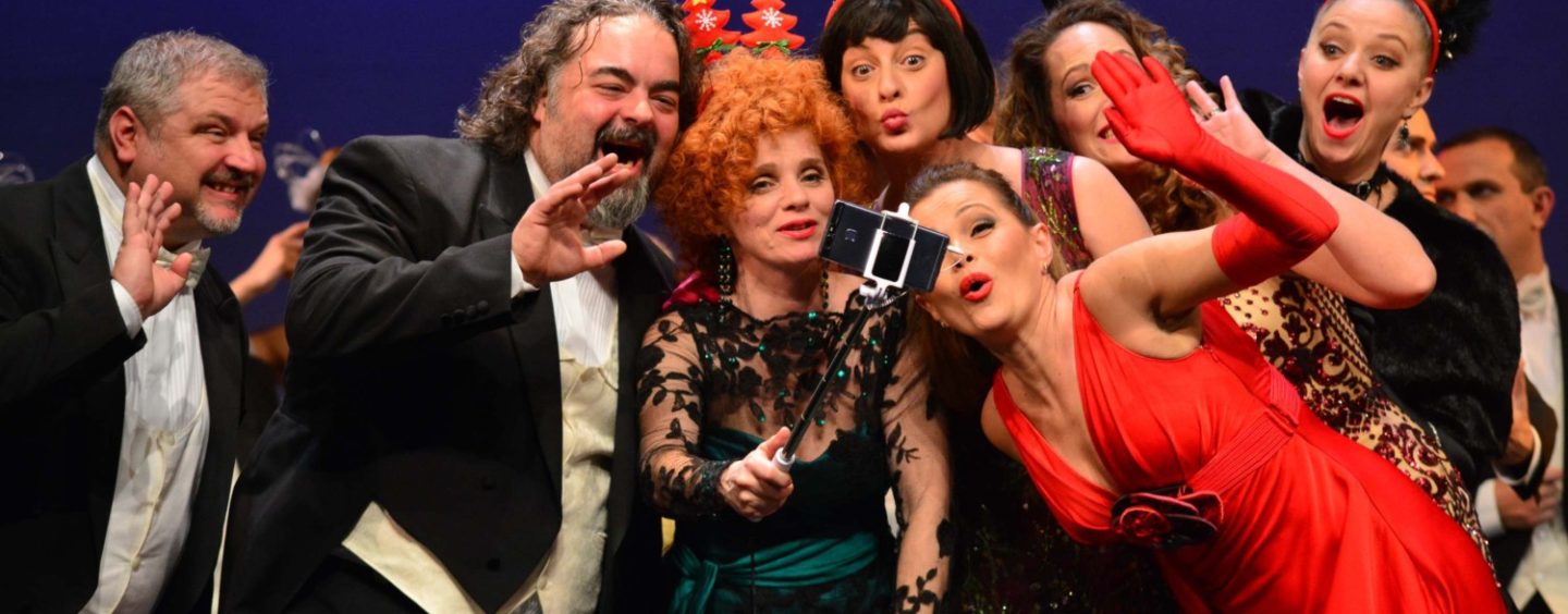 OPERETNI EXPRESS U KOMEDIJI