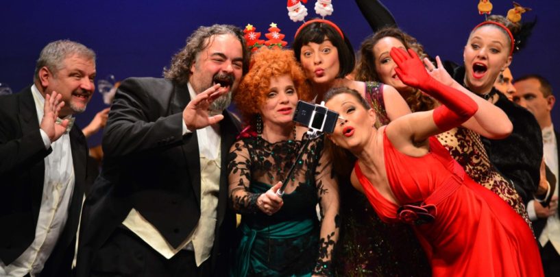 OPERETNI EXPRESS U KOMEDIJI