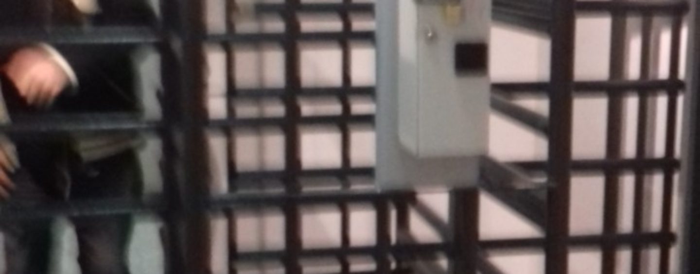 ALCATRAZ U WC-u NA SPLITSKOM KOLODVORU