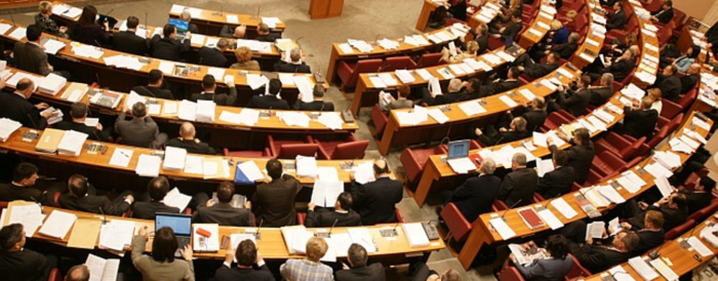 ORGIJE VLASTI NA NAŠ RAČUN