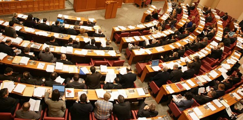 ORGIJE VLASTI NA NAŠ RAČUN
