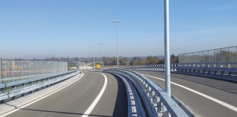 U SRBIJI UKRADENO DVA KILOMETRA ZAŠTITNE OGRADE NA AUTOPUTU