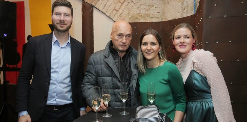TKO JE NAPAO OVU DRŽAVU HOSOVCI I USTAŠE ILI ONI S PETOKRAKOM I KOKARDOM?
