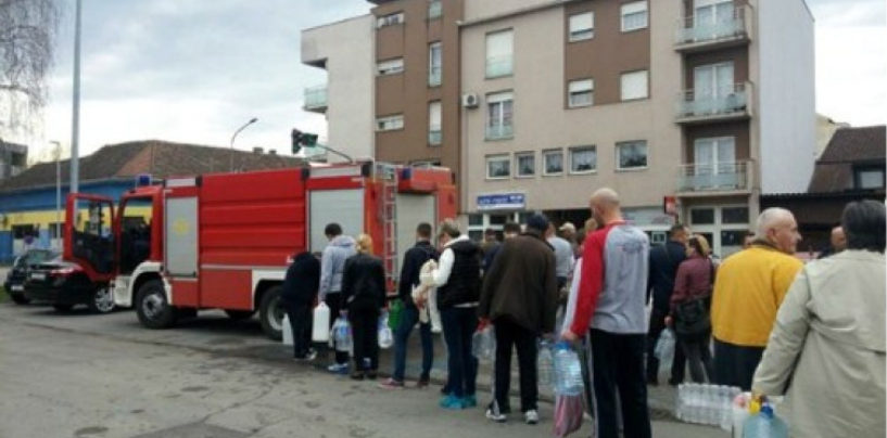 NEMA VODE, A NEMA UHIĆENJA