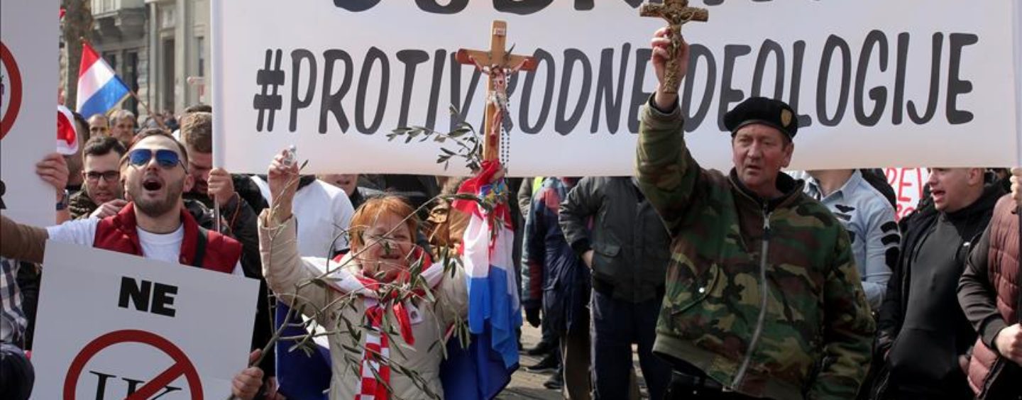 PO MILIJARDU GODIŠNJE I TAKO GODINAMA IZ DŽEPOVA SIROTINJE