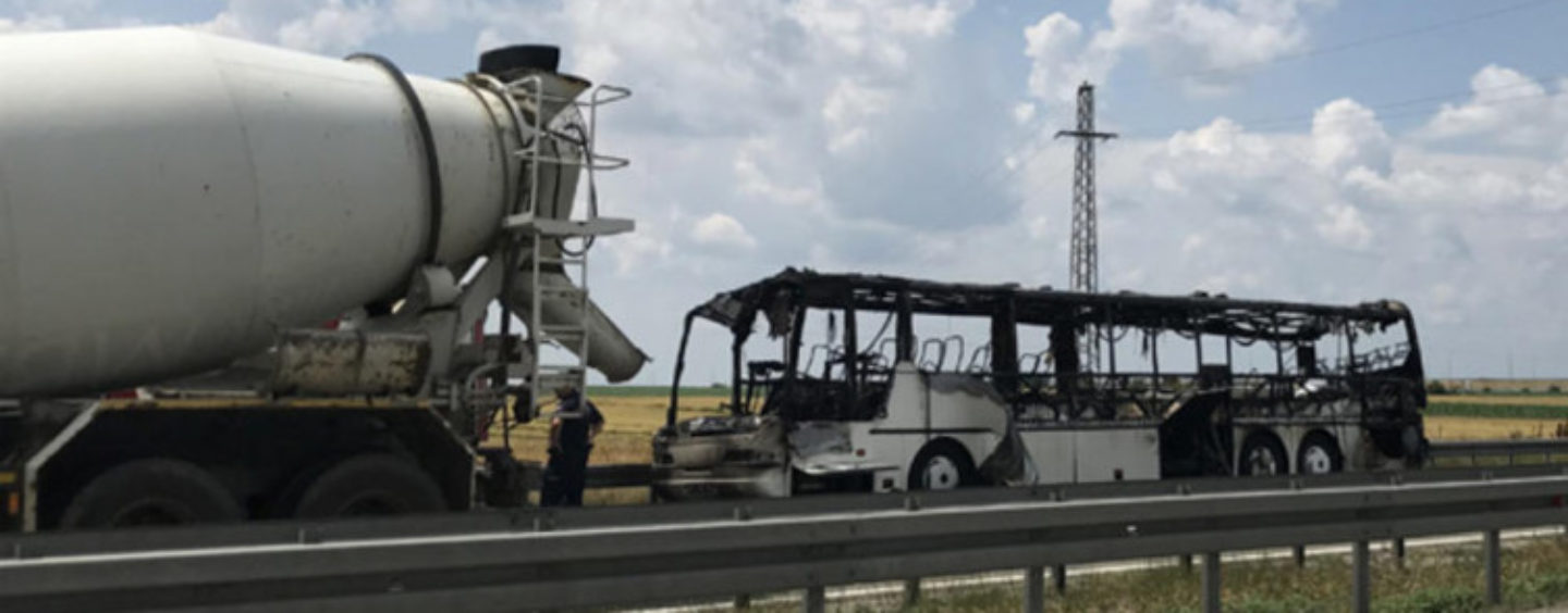 AUTOBUS IZ HRVATSKE IZGORIO KOD BEOGRADA