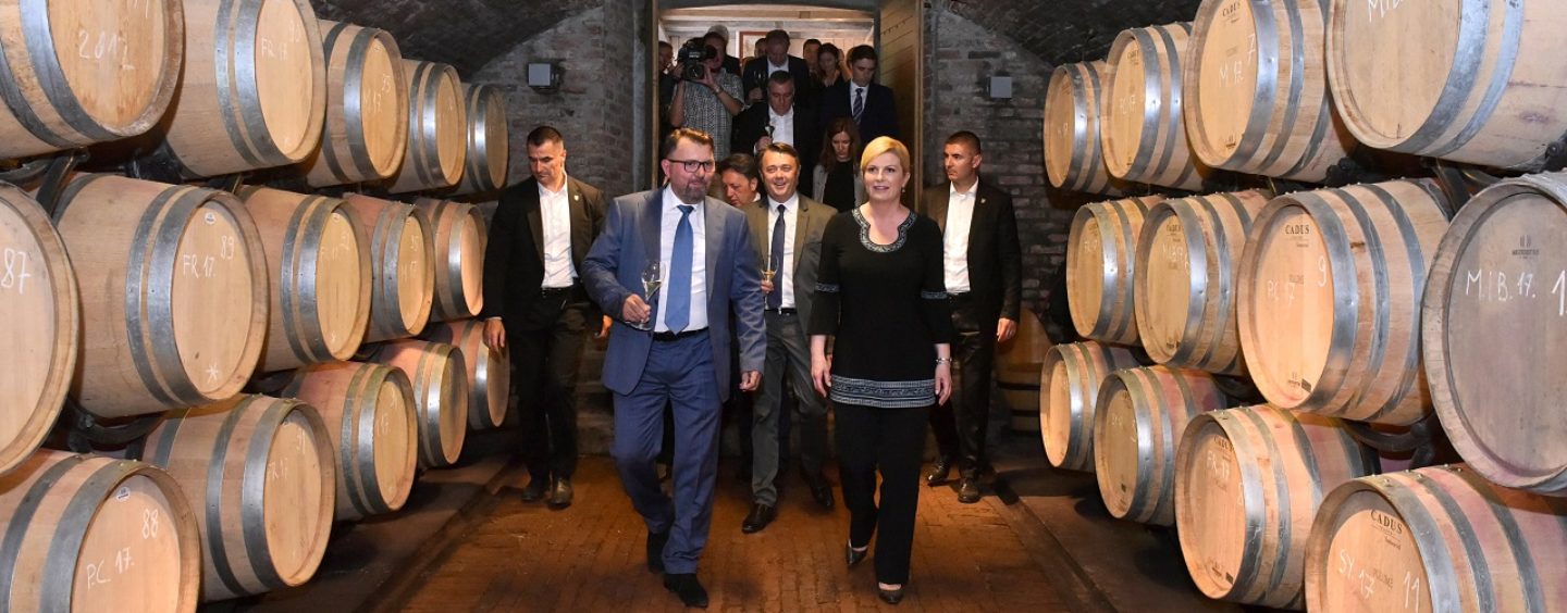 PREDSJEDNICA U FERAVINU