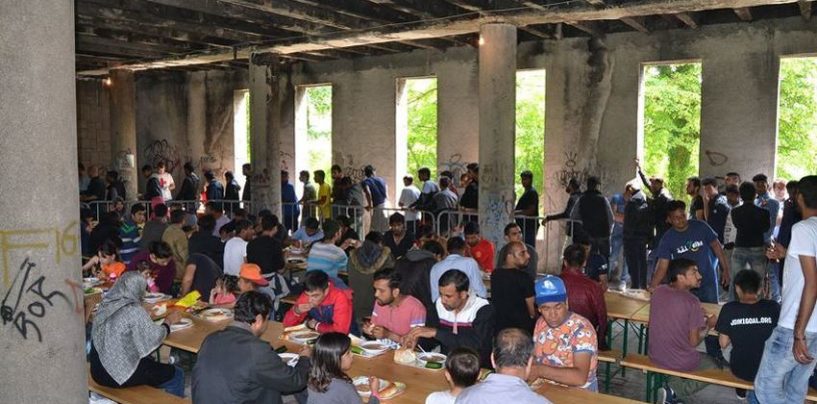 CRVENI KRIŽ U BIHAĆU VIŠE NEĆE HRANITI MIGRANTE