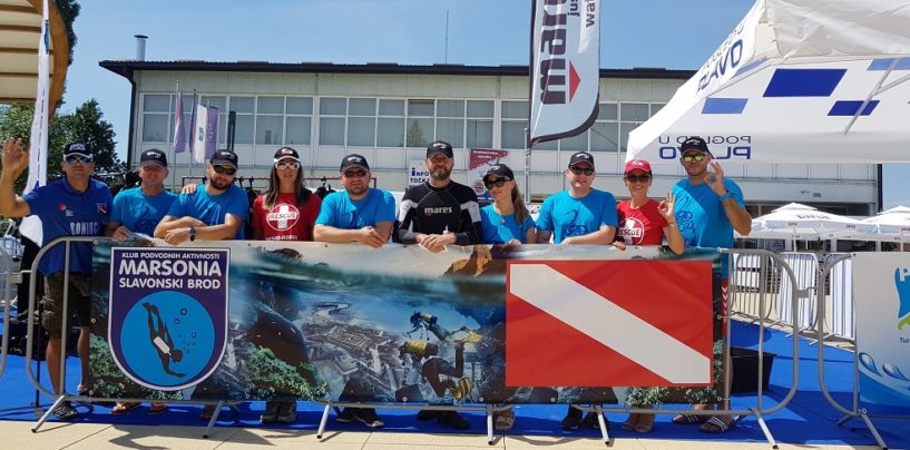 U POPOVAČI ZARONILO PREKO 300 LJUDI