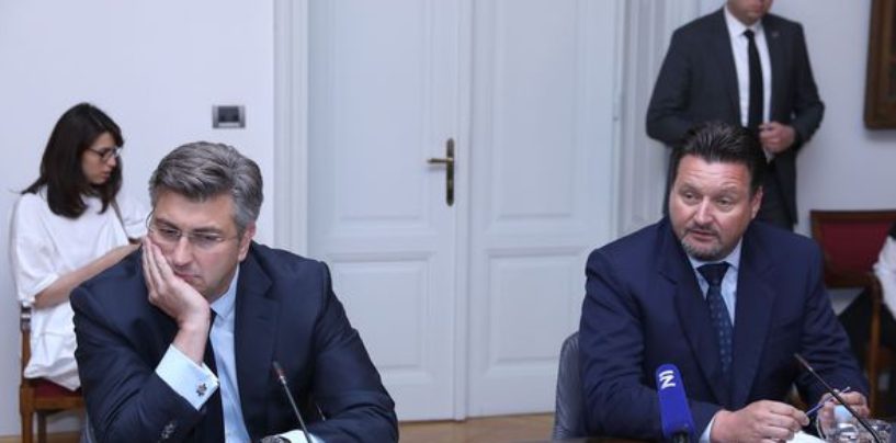 NEMA SPOMENDANA NA HRVATSKE MAJKE