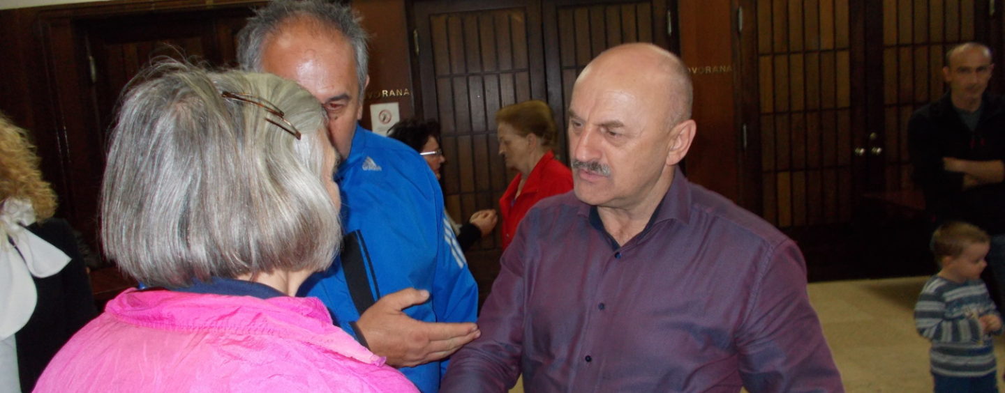 INTERESNO/UHLJEBNIČKA KOALICIJA NE MOŽE HRVATSKU IZVUČI IZ KRIZE