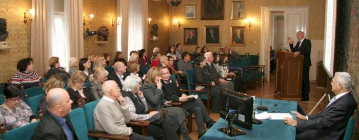 ZAŠTO HAZU NEMA NITI JEDNOG ŽIVUĆEG POČASNOG ČLANA?