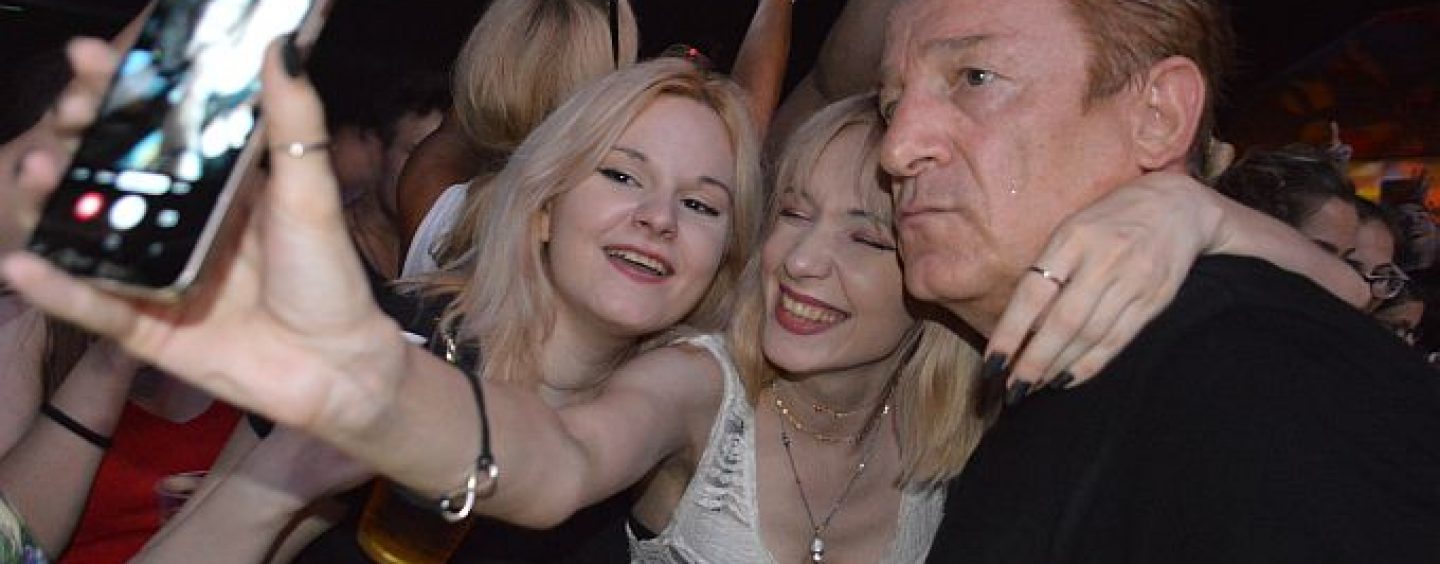SPEKTAKL NA ZATVARANJU CMC FESTIVALA U BRODU