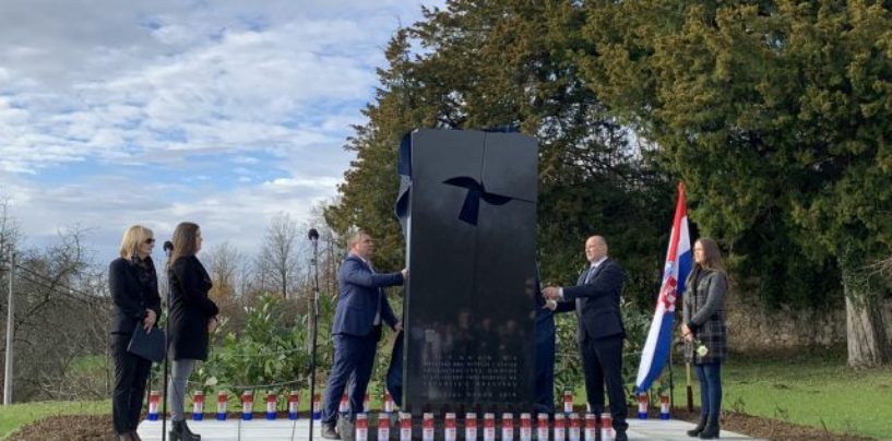 MASOVNA GROBNICA U MALOJ SOLINI