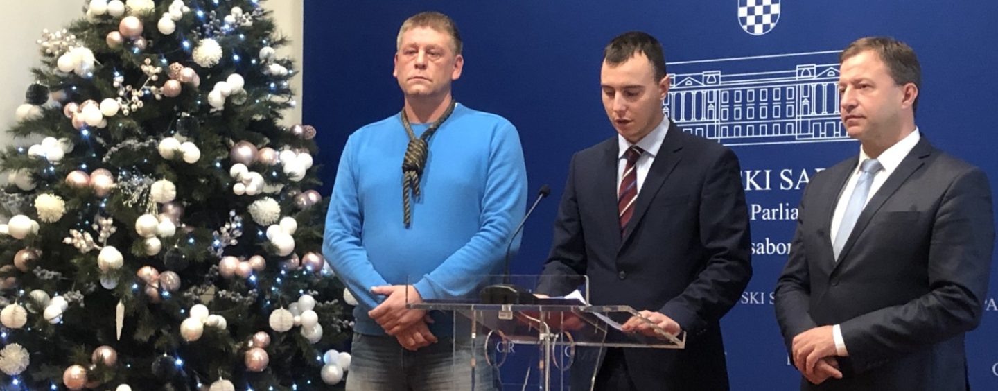 JAVNI BILJEŽNICI GULE KOŽU