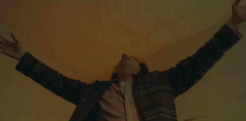 NOVA PJESMA TONČIJA HULJIĆA NA HRVATSKOM I ENGLESKOM