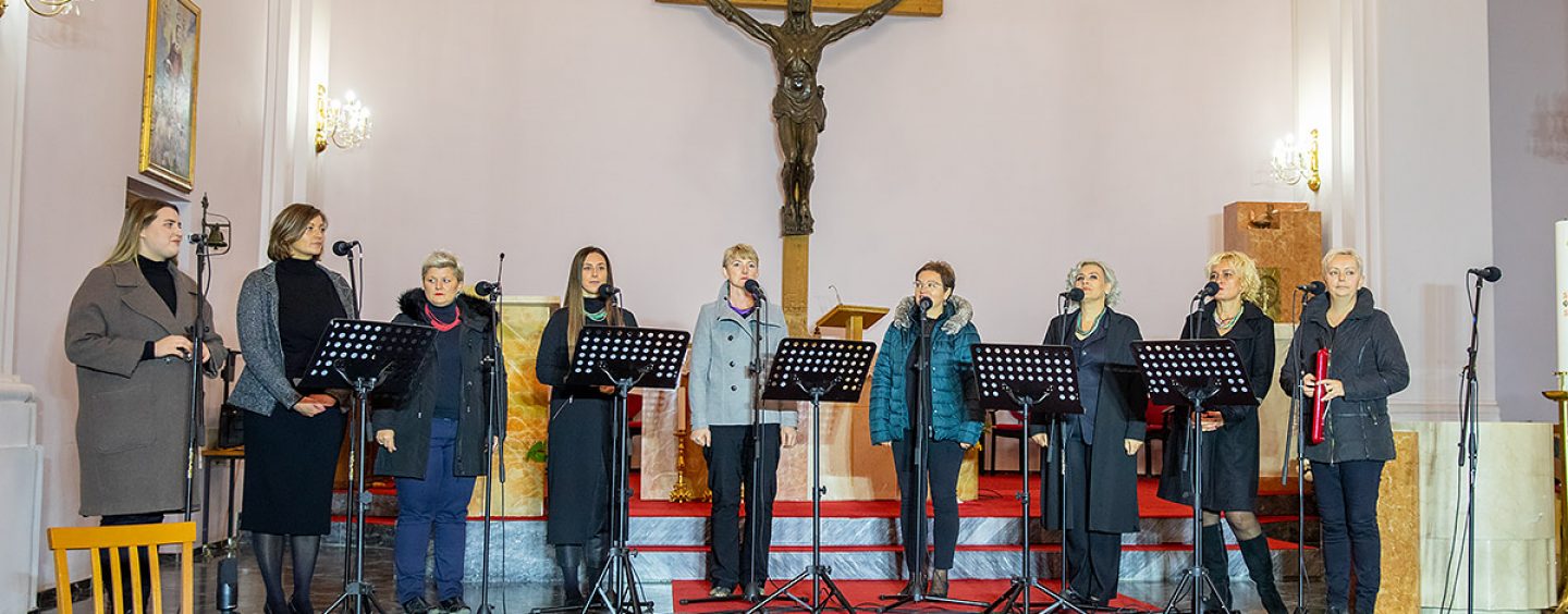 ZAGRLIMO STARIJE PJESMOM