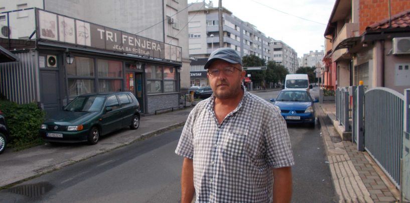 BESKUĆNIK LUKA SPREMA SVAKODNEVNE PROSVJEDE NA MARKOVU TRGU