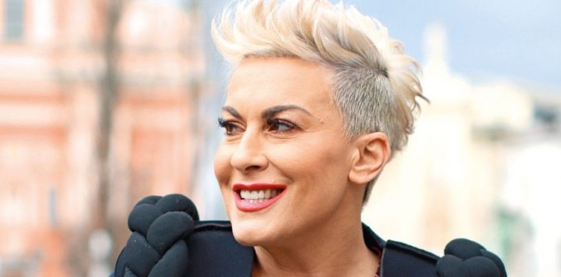 INDIRA U BEOGRADU NA SPLAVU