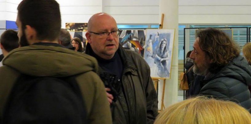 NAKON MINUTE ŠUTNJE POKOJNIK UŠAO U GALERIJU