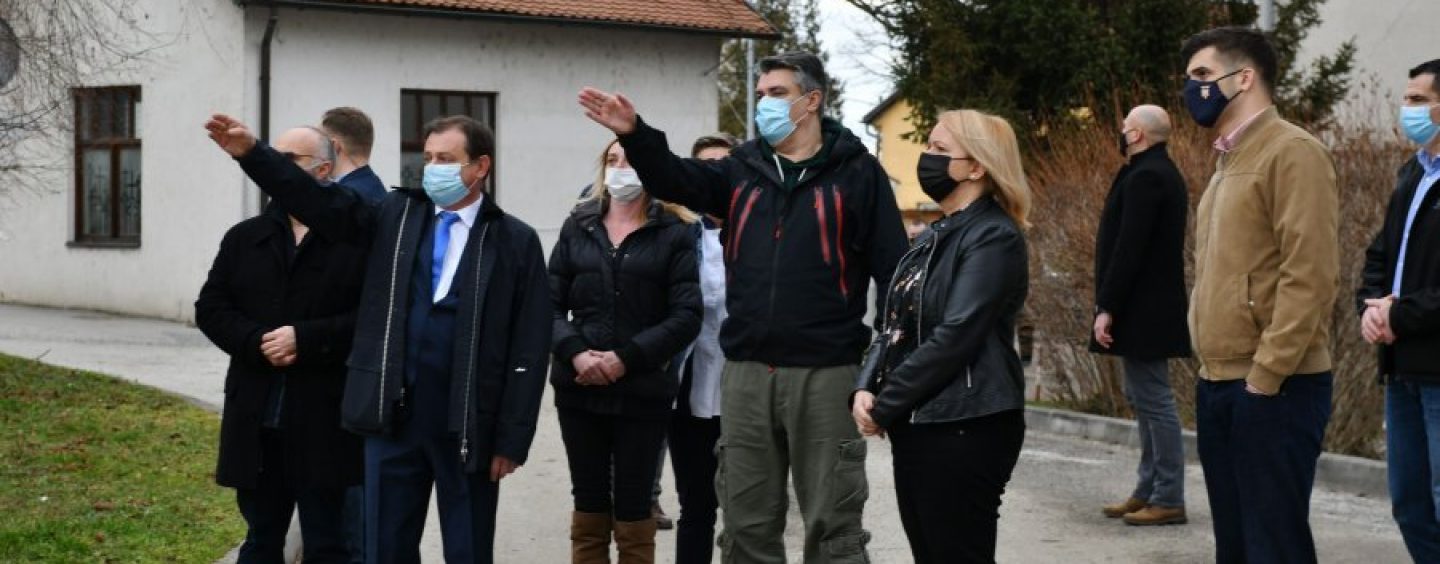 PREDSJEDNIK DOLAZI U SISAK