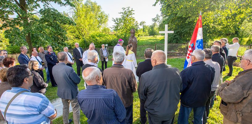 BIJELI KRIŽ ISTINE ZA SAJMIŠTE U PETRINJI I CAPRAŠKOJ  LASINJI