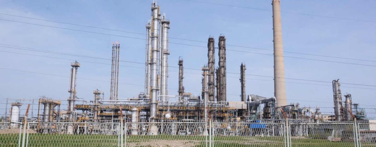 SPRIJEČEN ODVOZ NAFTE IZ SISKA U RIJEKU