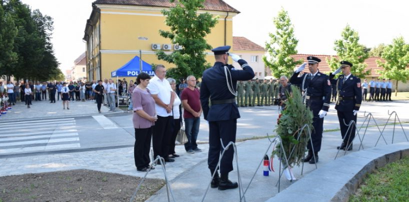 MEMORIJAL „TOMISLAV ROM“ U GLINI