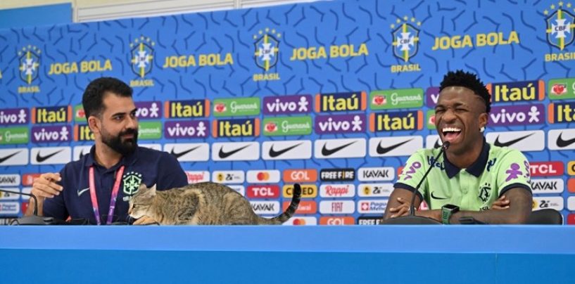 TREBA NAM PAULO ROSSI IZ ŠPANJOLSKE ’82. ILI DA KRAMA, LIVAJA, PETKOVIĆ I PERIŠIĆ ZABIJU PO JEDAN