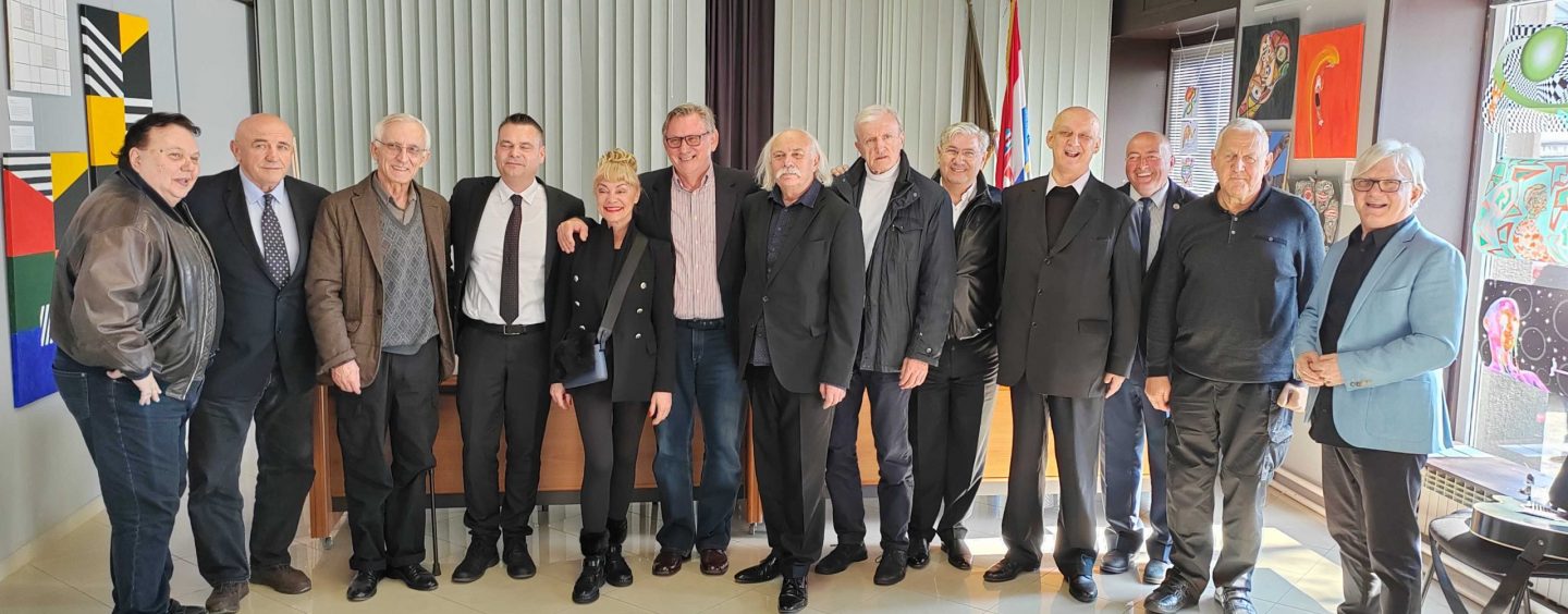 URUČENA PLAKETA BRANKU UVODIĆU