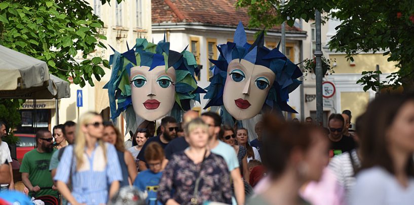 LUTKARSKI FESTIVAL U KARLOVCU