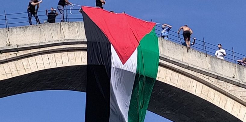 BOŠNJACI IZ MOSTARA UZ PALESTINCE