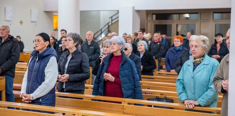MISA ZA SVEĆENIKA UBIJENOG U RATU