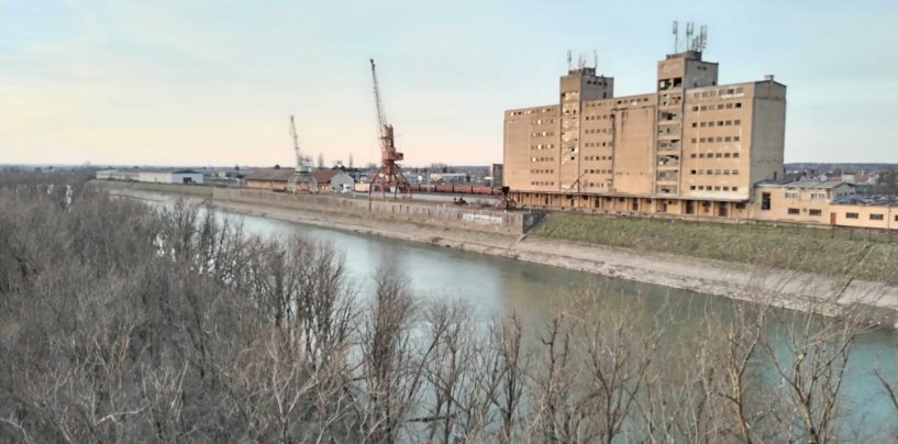 SISAČKA LUKA JE NEKADA PREKRCAVALA VIŠE ROBE OD RIJEČKE