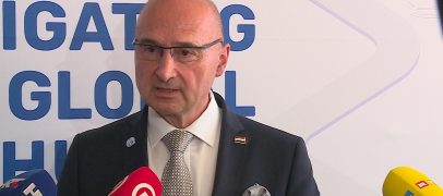 GENERALA ROJSA SAD 23 GODINE DRŽI NA SPISKU S NAJVEĆIM TERORISTIMA, MINISTARSTVO VANJSKIH POSLOVA MU NIJE POMOGLO KAO POSVOJITELJIMA DJECE IZ AFRIKE