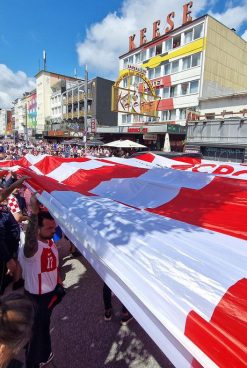 U SRCU JE ZEMLJA NASTALA U TEŠKOJ BORBI
