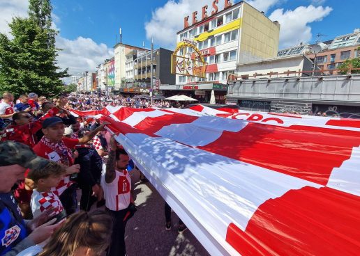 U SRCU JE ZEMLJA NASTALA U TEŠKOJ BORBI