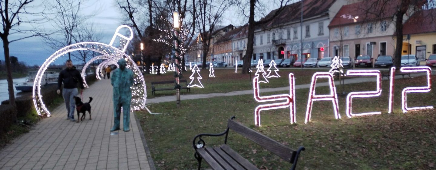 BOŽIĆNI URESI NA ŠETNICI SLAVE STRIEGLA