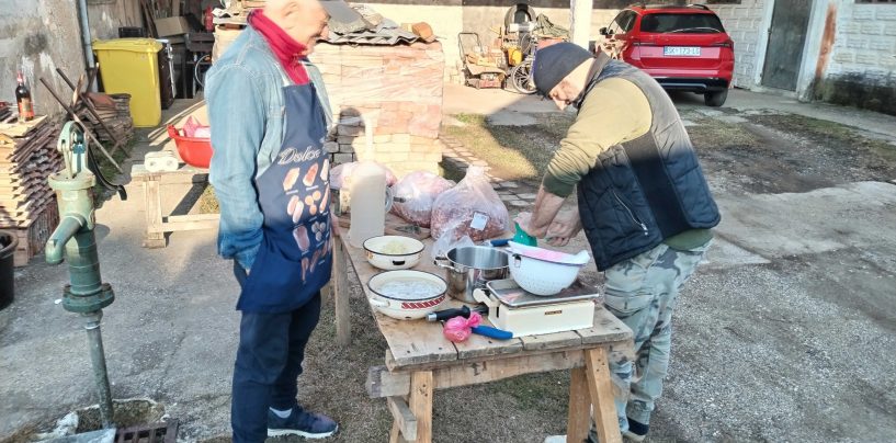 SISAČKI KOBASIČARI