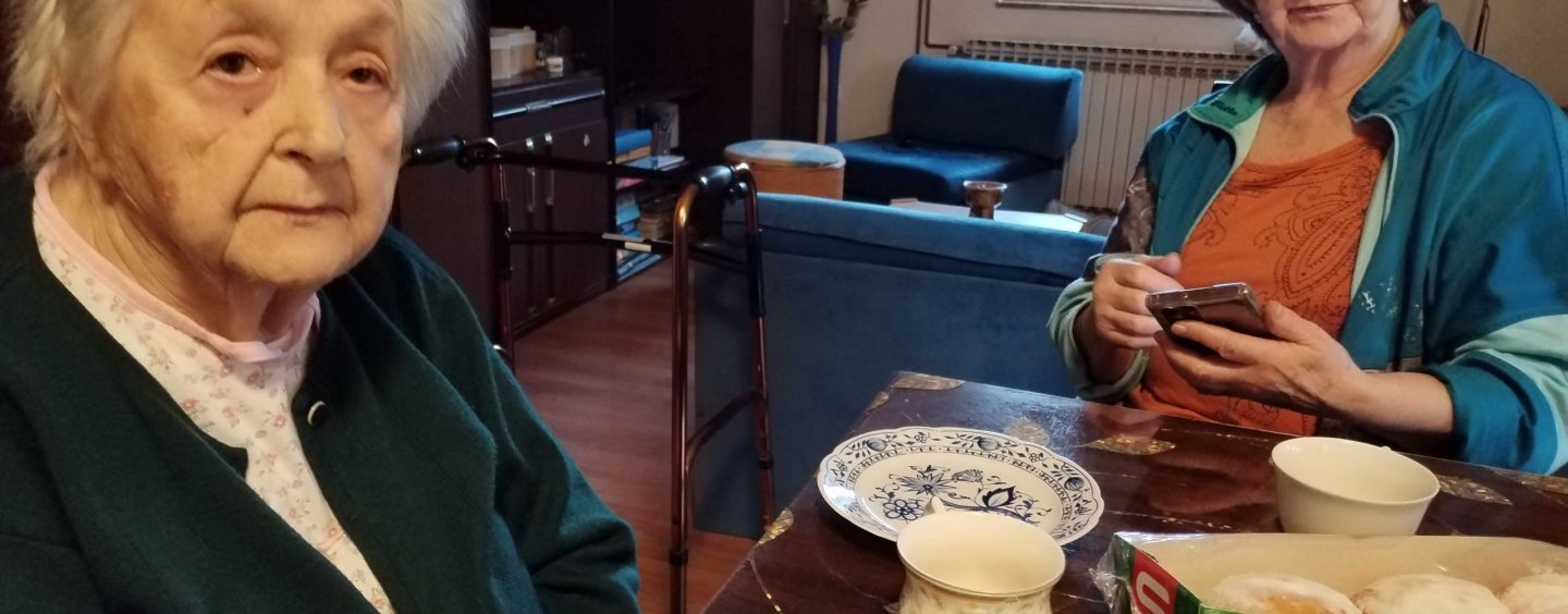 94 GODINE BAKE ROZIKE IZ SISKA