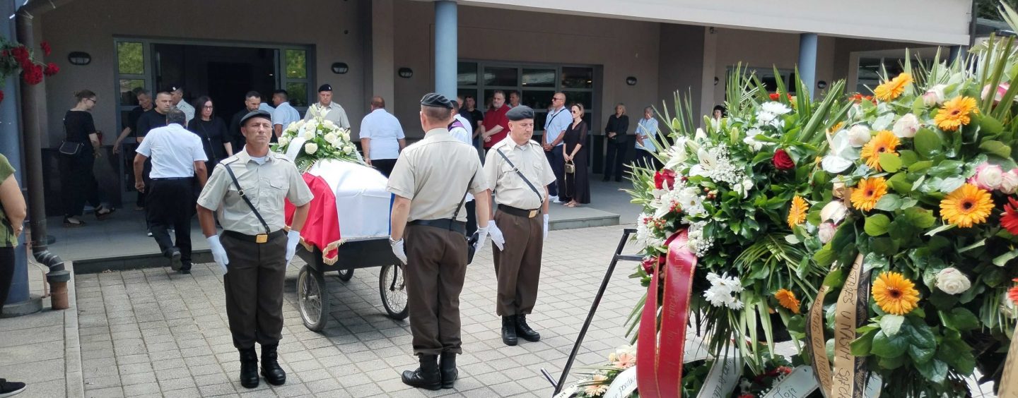 OPROŠTAJ S BOJNIKOM PEŠUNOM