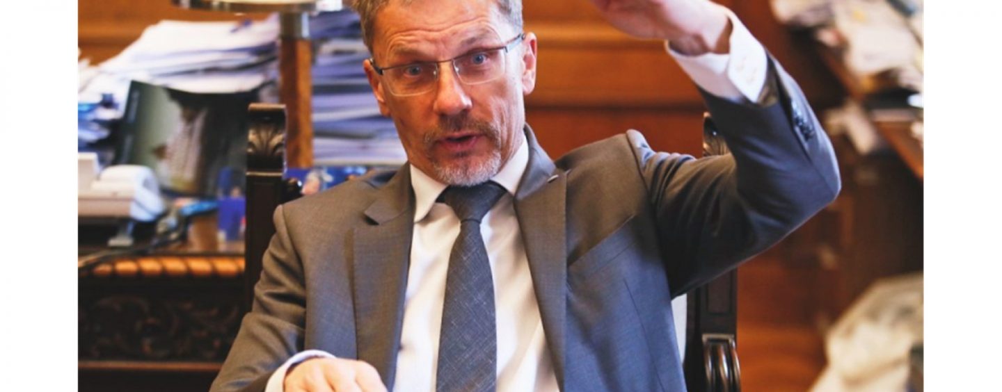 GLAVEŠINE HNB-a TROŠE 10 TISUĆA EURA GODIŠNJE SAMO ZA PARKIRANJE