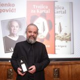 KAKO JERGOVIĆ ZNA DA JE POVJERENSVO BODOVALO NJEGOV ROMAN?