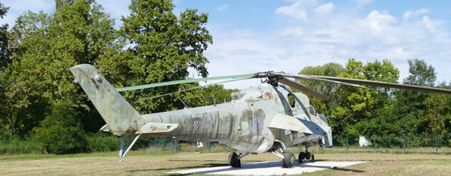 RATNI HELIKOPTER U BARUTANI
