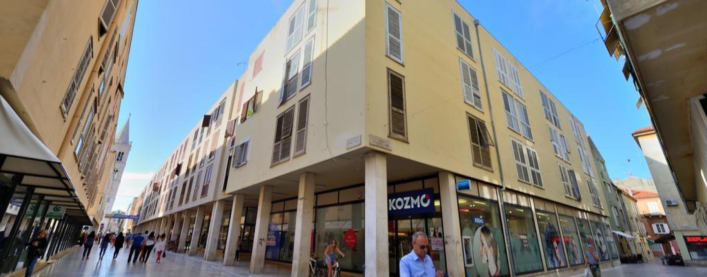 STARI ZA GLAVNIM, A NOVI ZADRANI ZA POMOĆNIM STOLOM