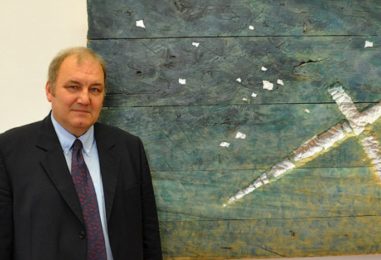 AKADEMIKU KUZMI KOVAČIĆU VELIKO BRANITELJSKO PRIZNANJE