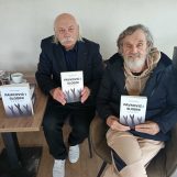 PETA PEČARIĆEVA KNJIGA O PAVKOVIĆEVIM TEKSTOVIMA