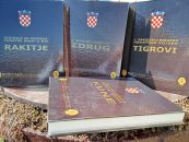 ČETIRI RATNE KNJIGE ČETIRI EURA