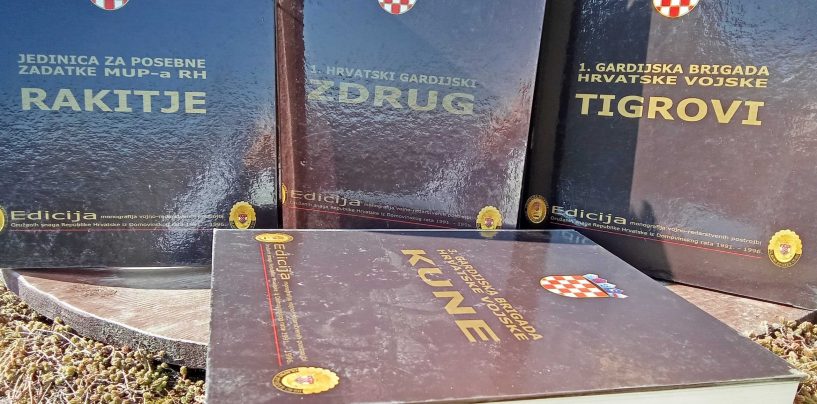 ČETIRI RATNE KNJIGE ČETIRI EURA